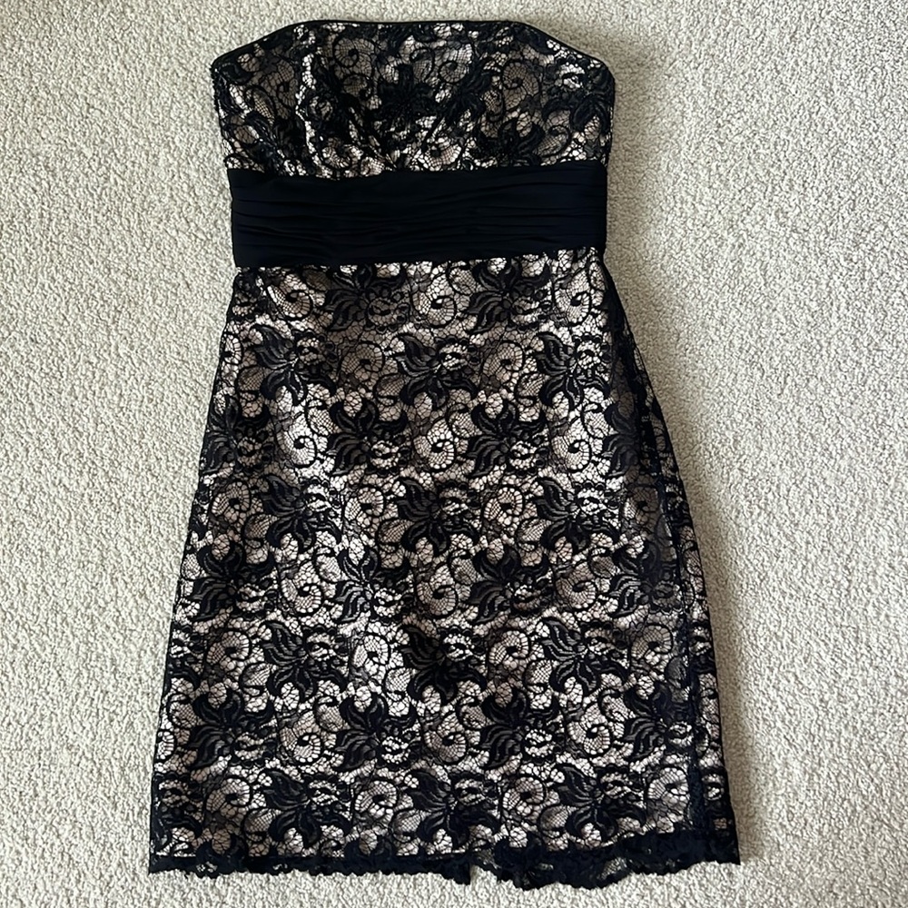 White House black market strapless dress size 2